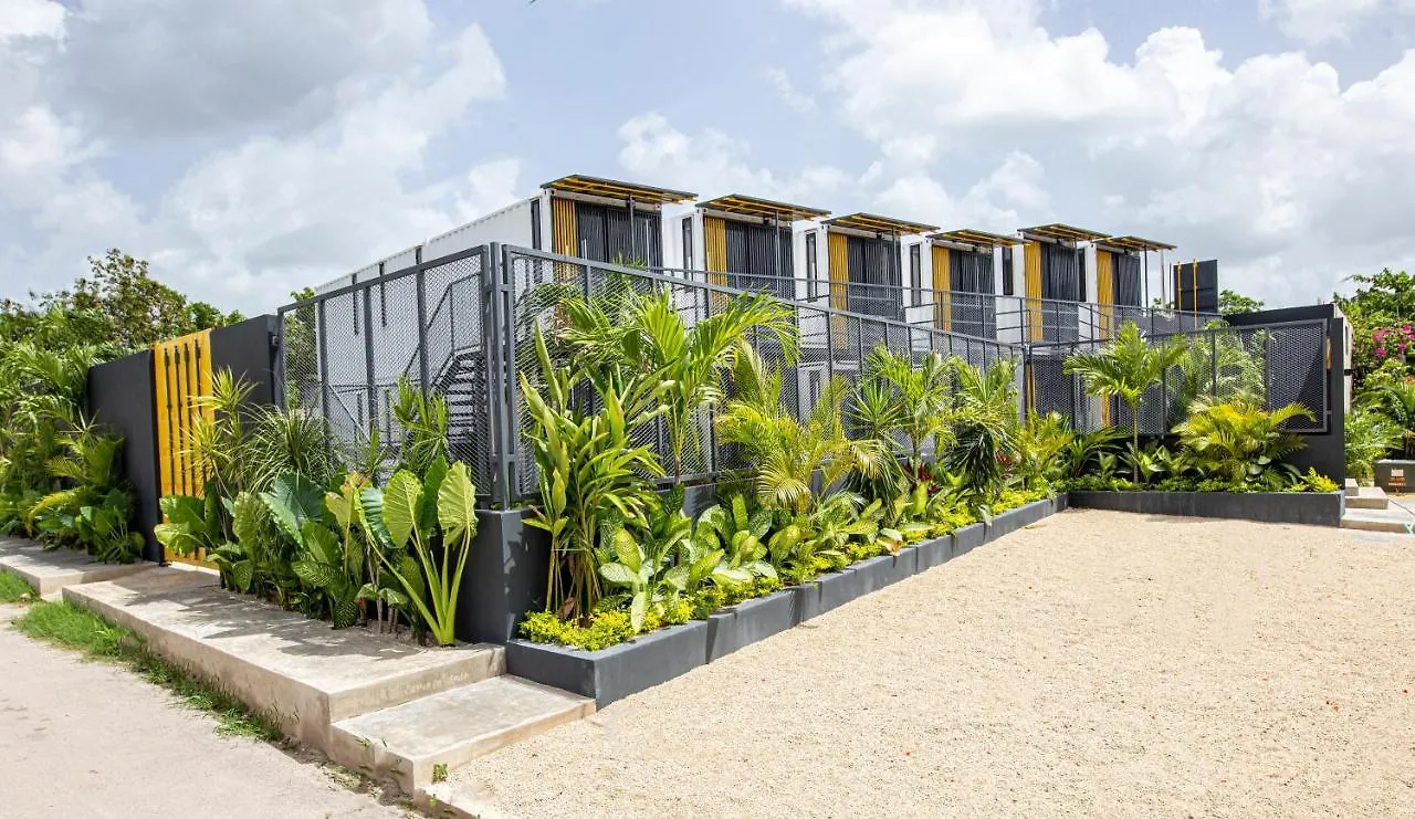 Containers Bacalar Apart otel