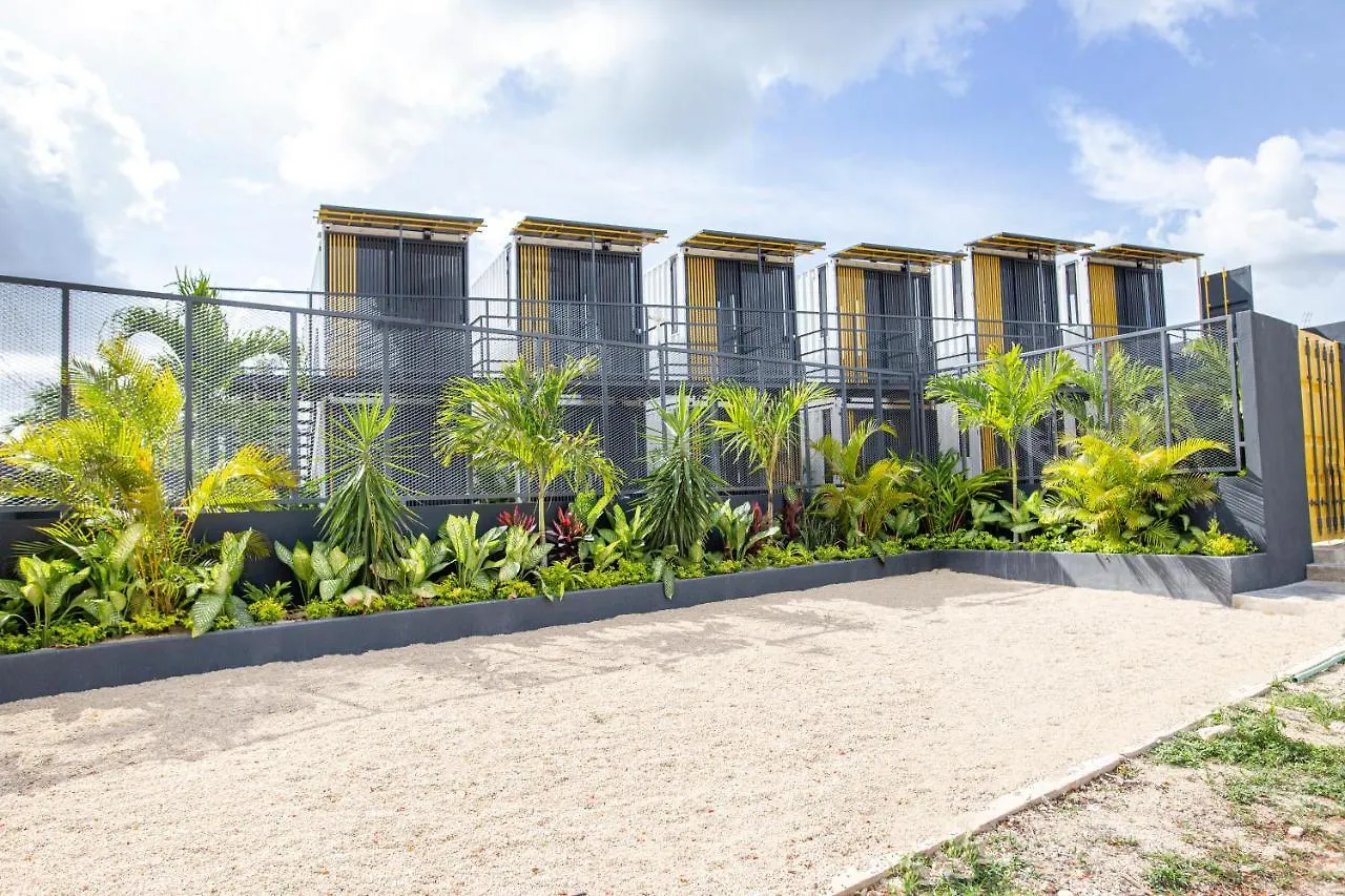 Containers Bacalar Apart otel